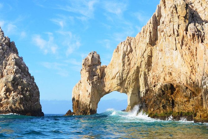 PRIVATE Whale Watch Tour | Cabo San Lucas | Biologist | FREE Pics - Searching for whales beyond Cabo’s bay