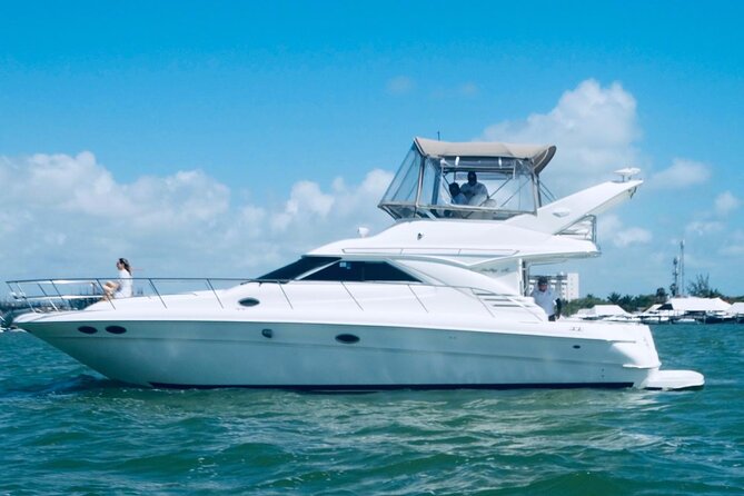 Private Yacht SeaRay 46ft Cancun 25P17 - What to bring and what to confirm