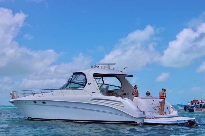 Private Yacht SEARAY SUNDANCER 60ft up to 20 pax 23P1 - Cruising Cancun Bay on the shortest route