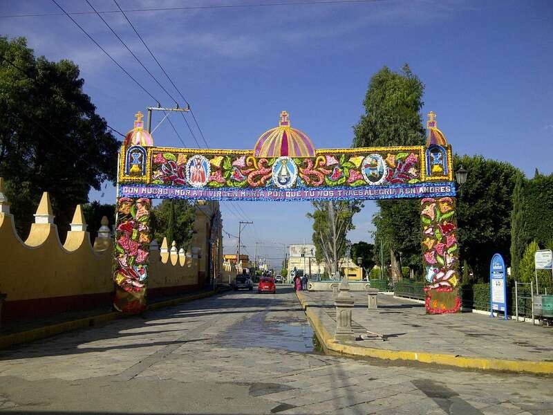 Puebla: Cholula Magical Town Tour by Double-Decker Bus - The Royal Chapel and 49 domes