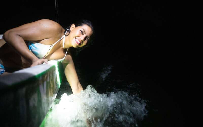Puerto Escondido: Bioluminescence Night Spectacle - Should you book the Manialtepec bioluminescence tour?