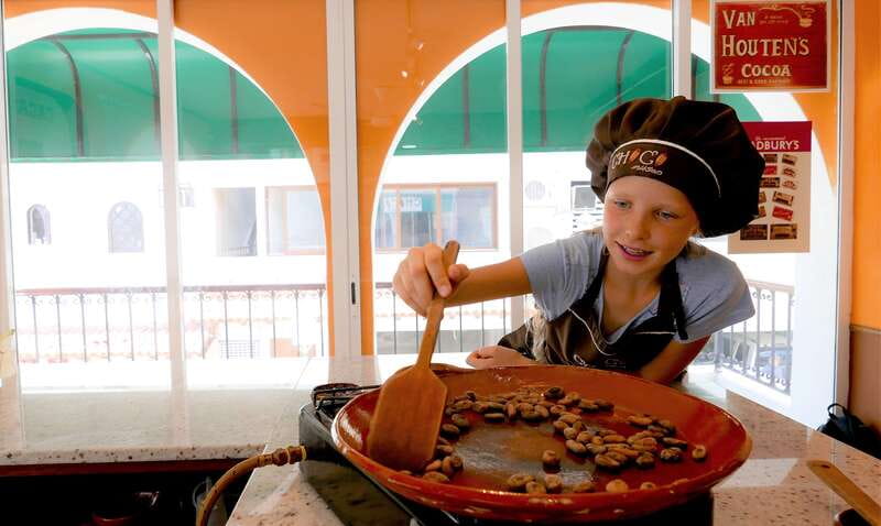 Puerto Vallarta: Bean to Bar Chocolate Workshop - Roasting and Grinding the Cocoa Beans