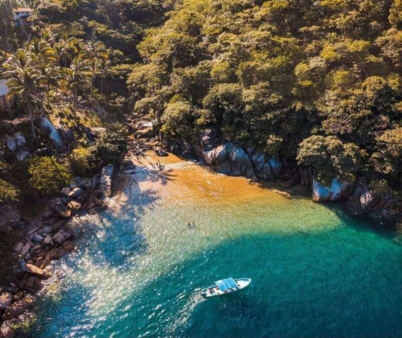 Puerto Vallarta: Full Day Hike to 6 Hidden Beaches & Snorkel - The bus to Boca de Tomatlán starts the local experience