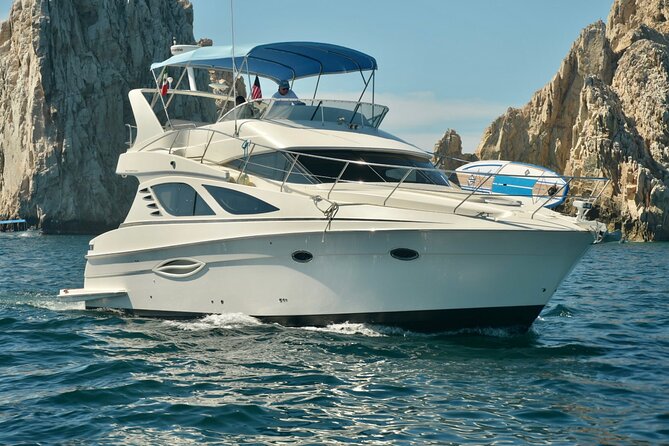 Pura Vida Yacht 42 FT with all inclusive service in Cabo - Starting at Lorenzillo’s in Cabo San Lucas
