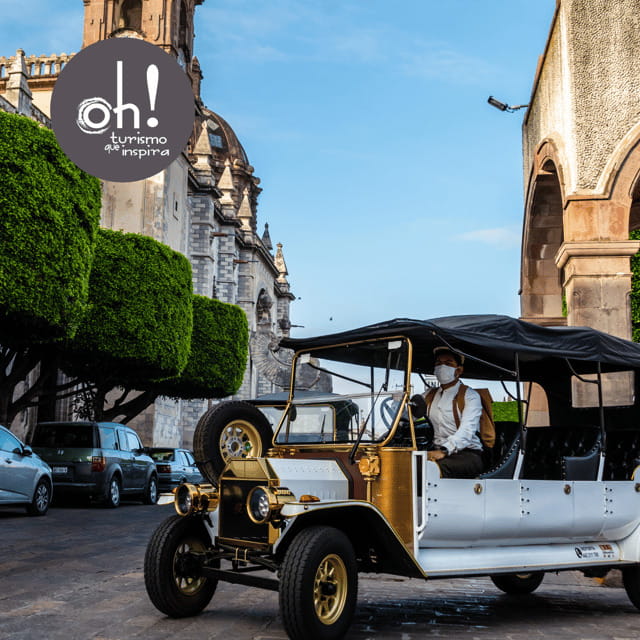 Querétaro: City Tour in a Classic Ford T Vehicle - English and Spanish guiding