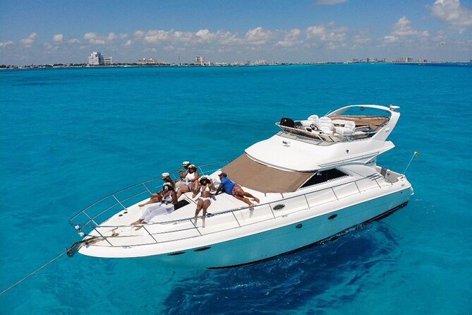Rent a Private 46ft Yacht in Cancun - What a private Cancun yacht day actually feels like