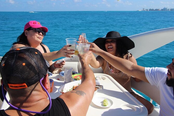 Rent a Private 46ft Yacht in Cancun - How good is the crew service?