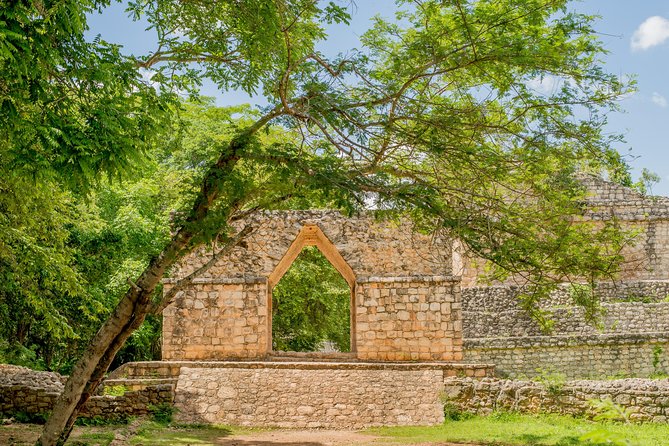 Rio Lagartos guided boat tour- Ek Balam from Valladolid - Ek Balam and its remarkable facade