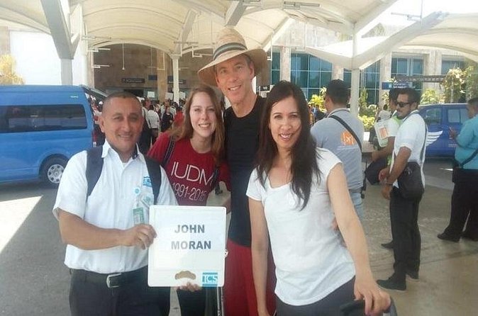 Round private transfer Airport- Akumal - Airport. - Who will get the best value