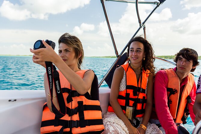 Sailing Tour through the Lagoon of the 7 Colors - Cenote de la Bruja and the darker water