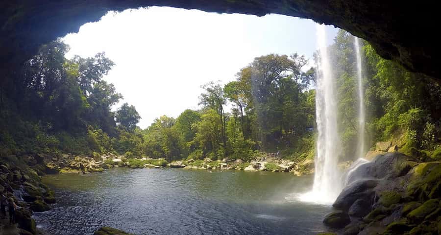 San Cristóbal: Agua Azul, Misol Ha & Palenque Experience - Smart packing for a demanding day