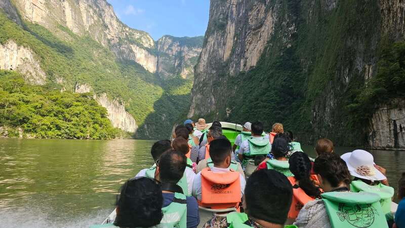 San Cristobal: Sumidero Canyon, Chiapa de Corzo, & Miradores - Chiapa de Corzo adds crafts and a slower hour