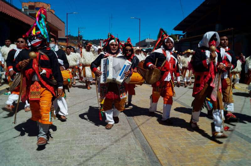 San Cristobal: Zinacantan and San Juan Chamula Tour - What the $25 price really covers