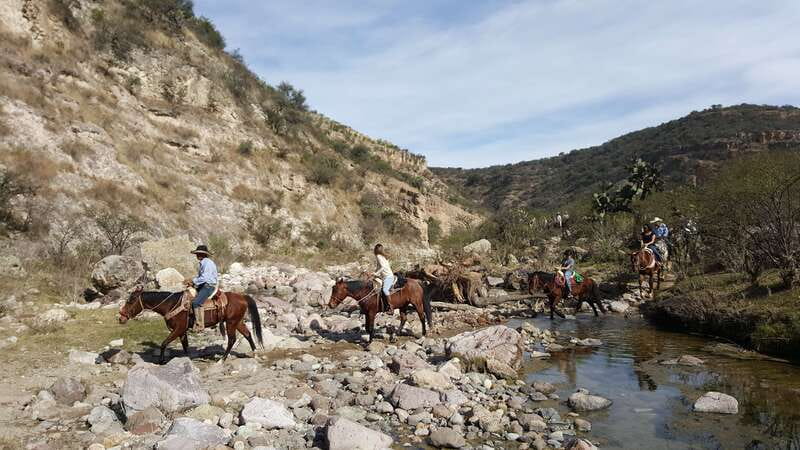 San Miguel Allende: Half-Day Horseback Riding Adventure - The cliff stop and the serious part of the route