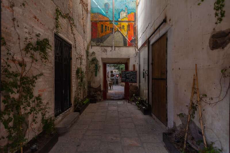 San Miguel: Landmarks and Lunch Walking Tour in English - Why this walk works as a first look at San Miguel