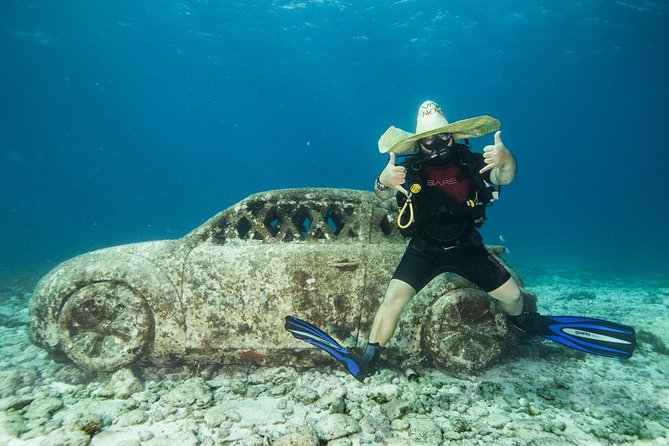 Scuba Diving Under Water Museum and Reef for beginners - MUSA, Cancun’s underwater sculpture gallery