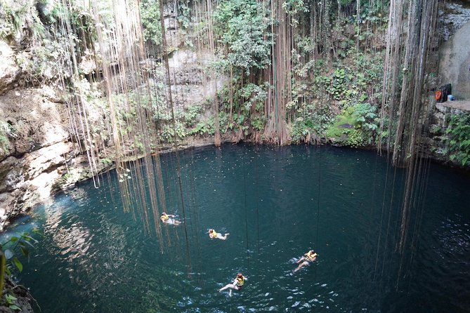 Semi-Private Chichen Itza, Cenote Ik Kil and Valladolid Tour - Swimming at Ik Kil, with one important caveat