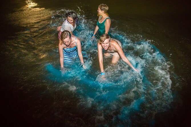 Shared Bioluminescence kayak tour in Holbox - Swimming among the plankton