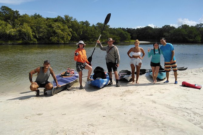 Shared mangroves kayak tour in Holbox - Why Holbox’s mangroves are worth your morning