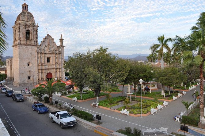 Sierra Madre Villages Half-Day Cultural Tour - Malpica’s bread and handmade tiles