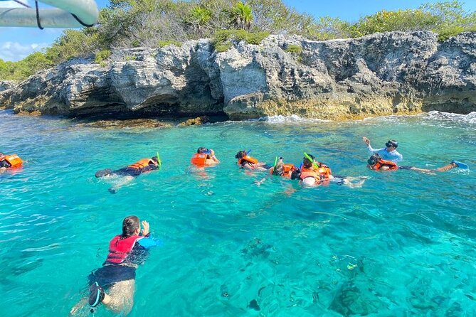 Snorkeling in Isla Mujeres and Underwater Museum - Lighthouse Reef is the natural-water introduction