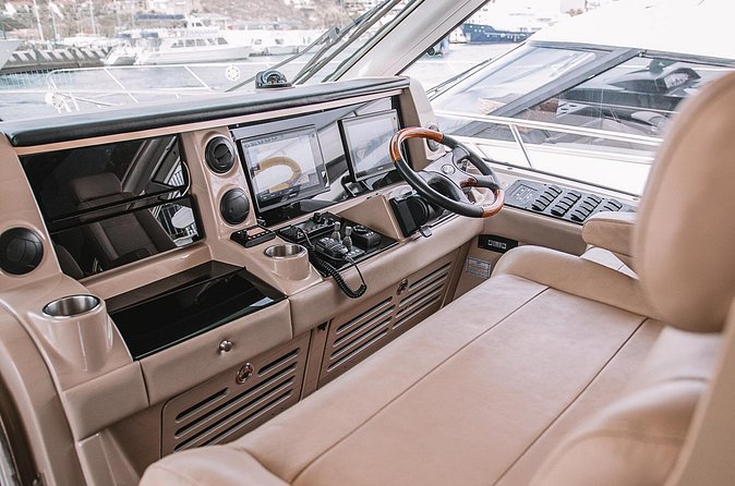 Steel Aweigh 65ft Sea Ray Yacht Rental - What the three-hour option is best for