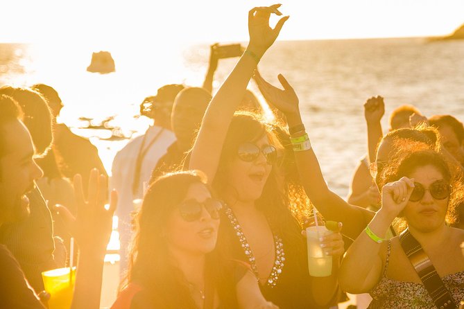 Sunset Fajitas Cruise in Los Cabos - Fajitas, quesadillas, and an open bar