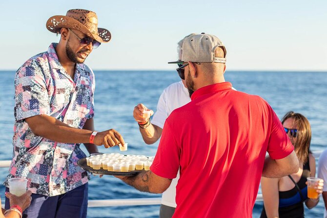 Sunset Sail Tour with Local Food - Who will enjoy this Cabo dinner cruise most?