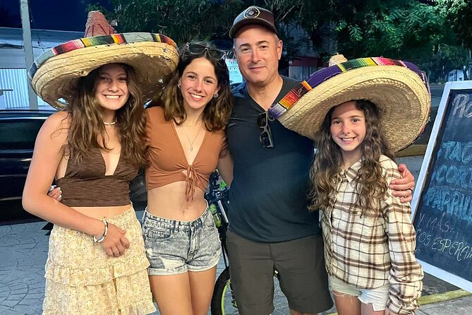 Tacos Y Marquesitas Tour Cancún - Timing, meeting point, and getting around