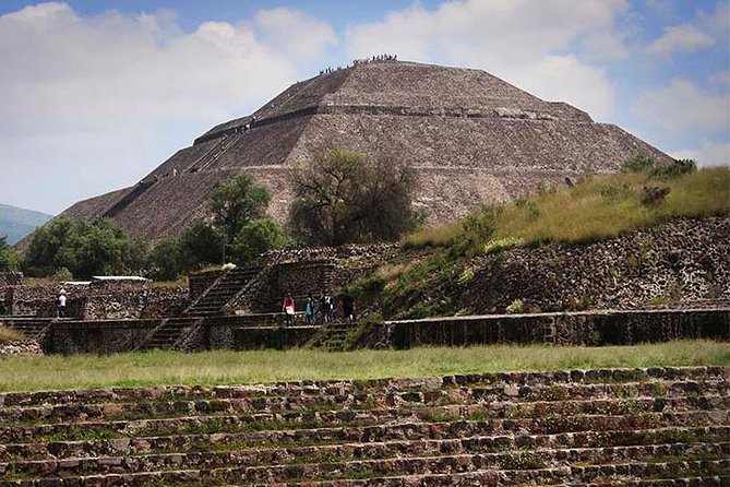 Teotihuacan & Basilica Guadalupe Tour with lunch - Tlatelolco puts Mexico’s past in one square