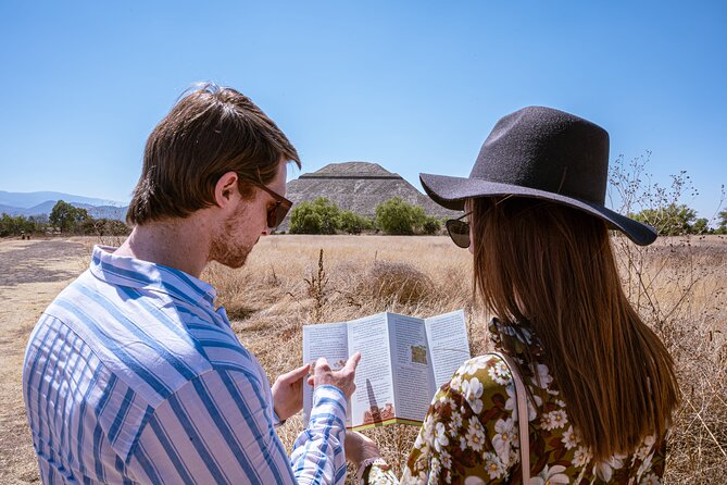 Teotihuacan Early Access Guided Tour with optional Lunch - The lunch stop and the important optional-lunch warning
