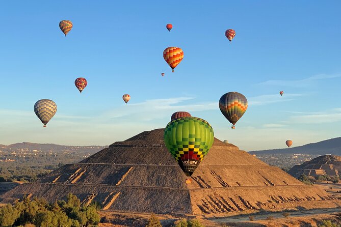 Teotihuacan Hot Air Balloon Flight from Mexico City / Volare - The 4:00 AM Start From Mexico City