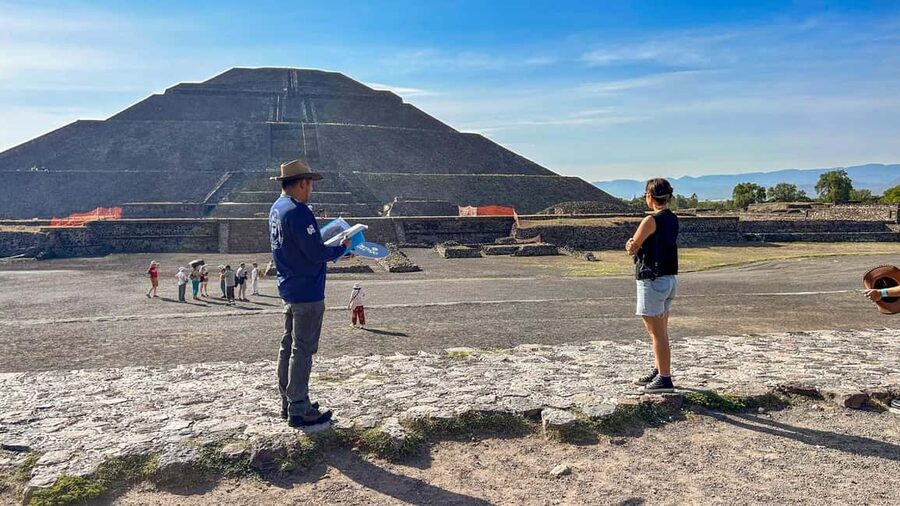Teotihuacan Pyramids: Guided Tour with Entry Ticket Included - Why Teotihuacan deserves three focused hours