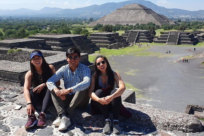 Teotihuacan pyramids morning or afternoon without tourist traps - Walking the Causeway of the Dead