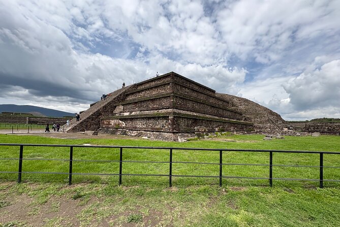 Teotihuacan Pyramids VIP Tour without Commercial Stops - Should you book the Teotihuacan VIP Tour?