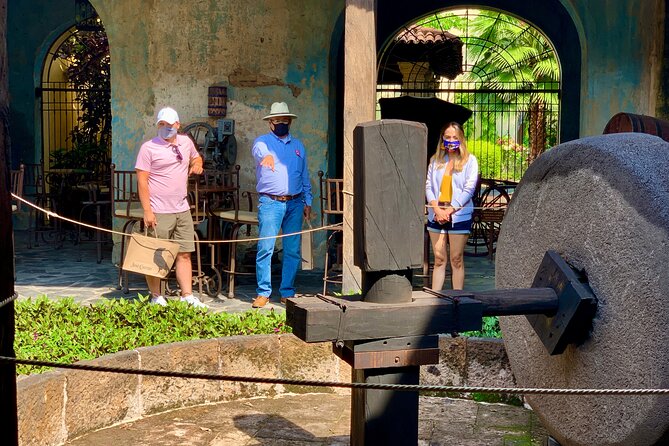Tequila distillery experience, Jose Cuervo & Tequila Magic Town - From Guadalajara to the blue agave fields