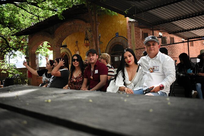 Tequila tour with tasting. - Cantaritos el Güero and the final toast