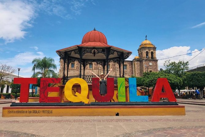 The Fire TOUR - Pyramids, Volcanoes, Agaves & Tequila - Tequila town, with 90 minutes to wander