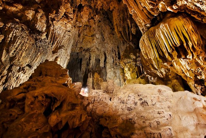 The Grutas de Garcia & Town (Cablecar Ticket + Premium SUV) - The cave is the reason to make the trip