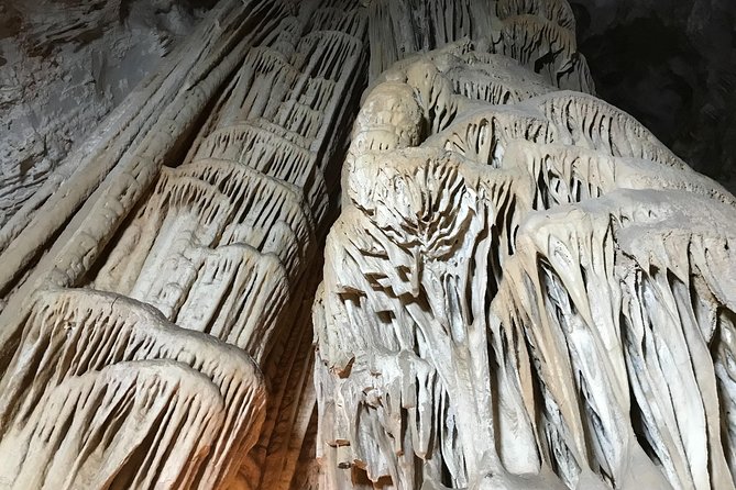 The Grutas de Garcia & Town (Cablecar Ticket + Premium SUV) - What the bilingual guides add