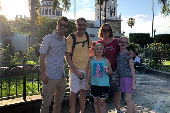 Tlaquepaque and Tonala Private Full-Day Tour - Tlaquepaque changes the mood