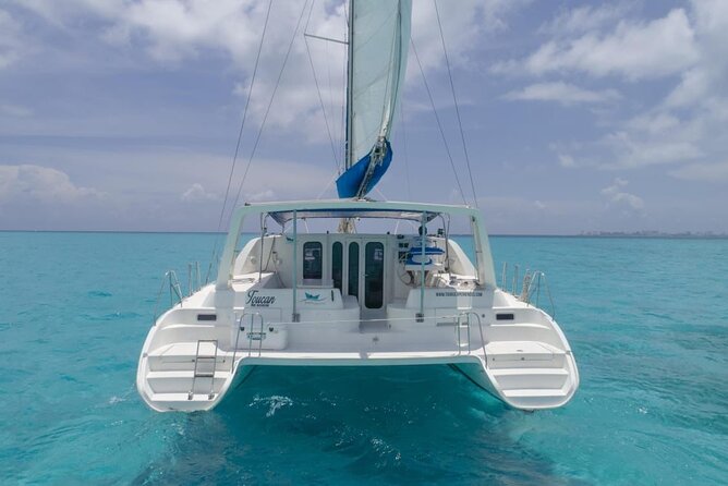 Tour Isla Mujeres Premium - Who will get the most from this catamaran trip