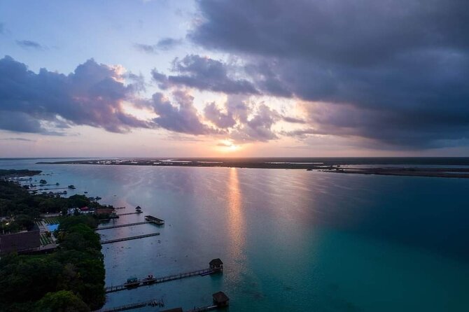 Tour of the Lagoon of Bacalar on pontoon -Collective- - What you learn about stromatolites