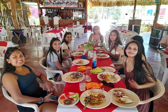 Tour to Chichen Itza-Tickets, food and cenote - The bilingual guiding experience