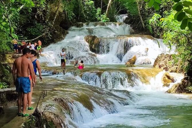 Tour to Copalitilla Magical Waterfalls from Huatulco with admission included - Quick takeaways for planning your day