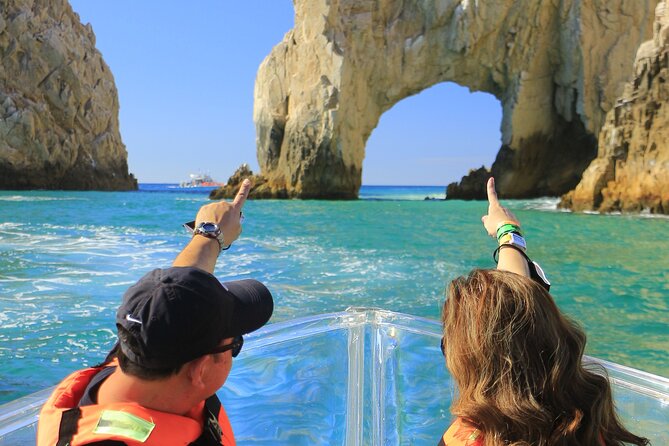 Tours in Cabo, Paseo al Arco and Fin de la Tierra in the only Clear Boat - What the clear boat adds to a Cabo boat ride
