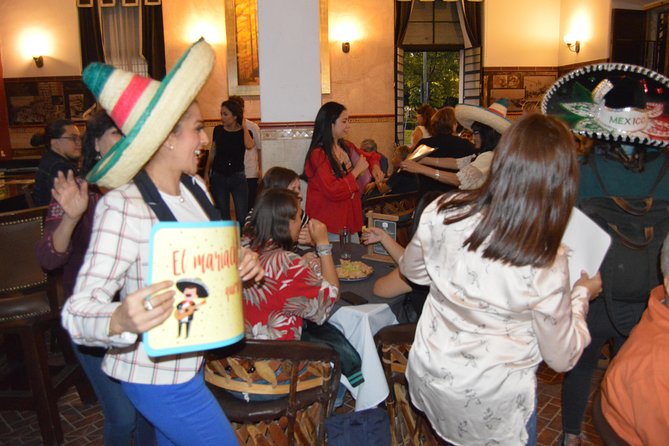 Traditional Mexican Bars Tour & Fiesta! - The 7:30 pm Meeting at Jardín Mexicaltzingo