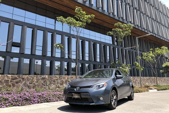 Transfer by car to or from Guadalajara Airport - The airport-to-hotel ride, from luggage to drop-off