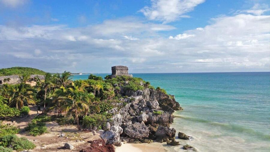 Tulum: Mayan Ruins & Sian Kaan Tour with Boat Ride and Lunch - Walking among the Maya ruins