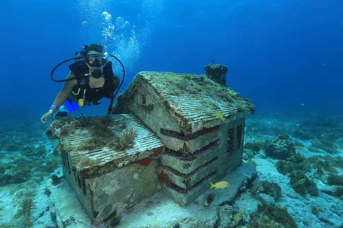 Two Tanks Scuba Diving for Beginners in Cancun - A 9:30 boat ride toward the underwater sites